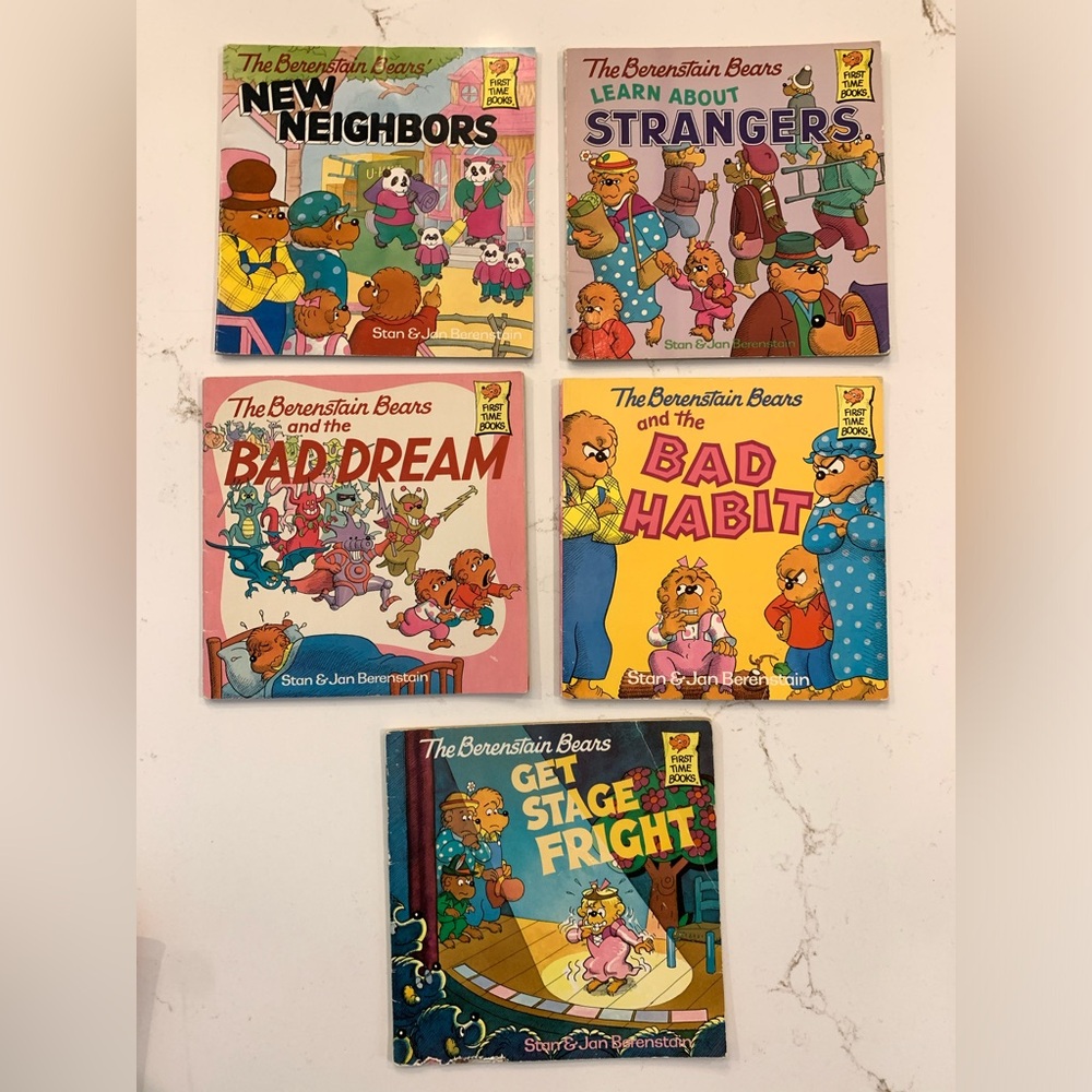 Vintage Berenstain Bears Softcover Books Lot Of (5) Original Books Mostly 1980’s